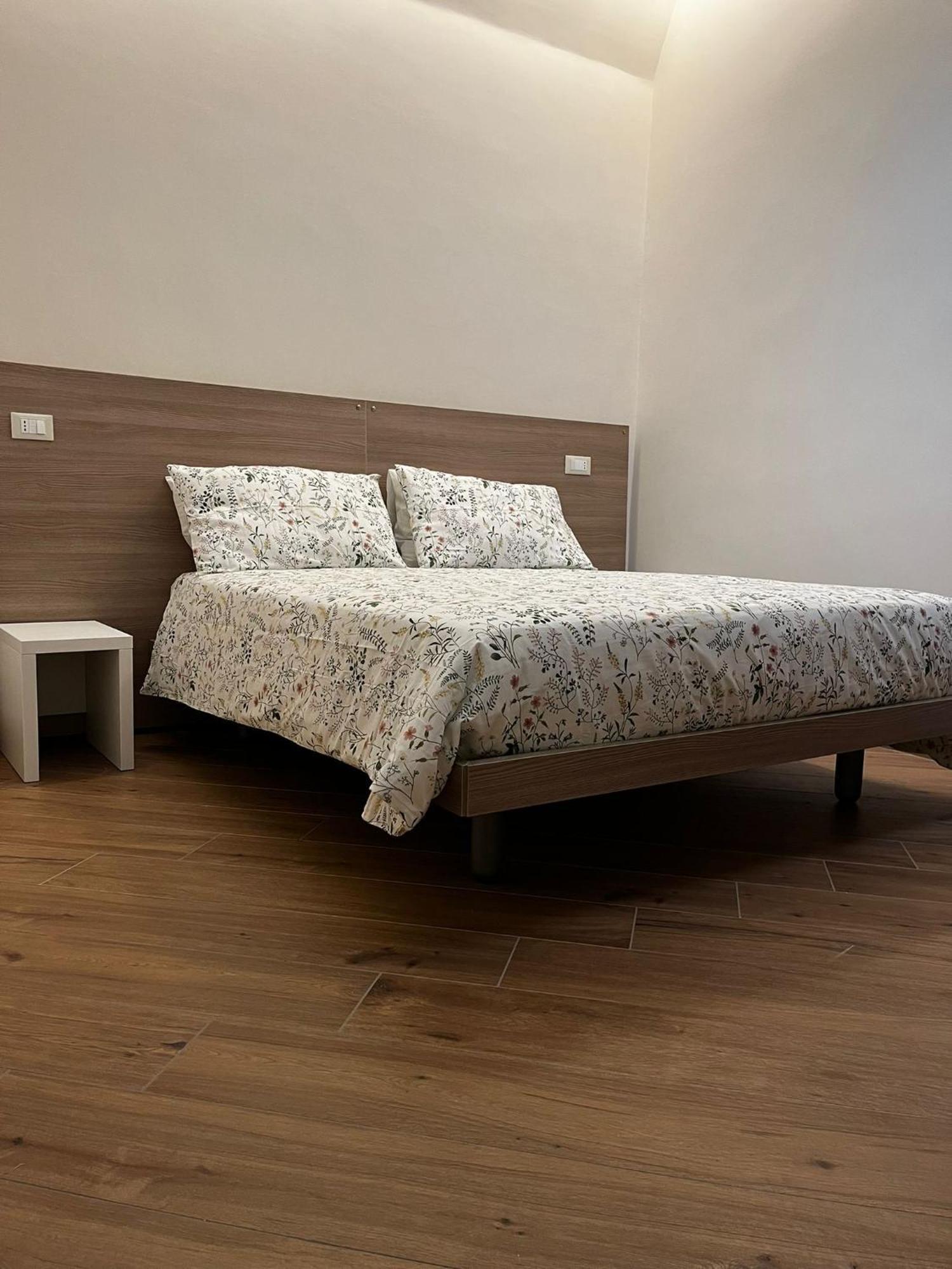 Foria 143 * Naples
